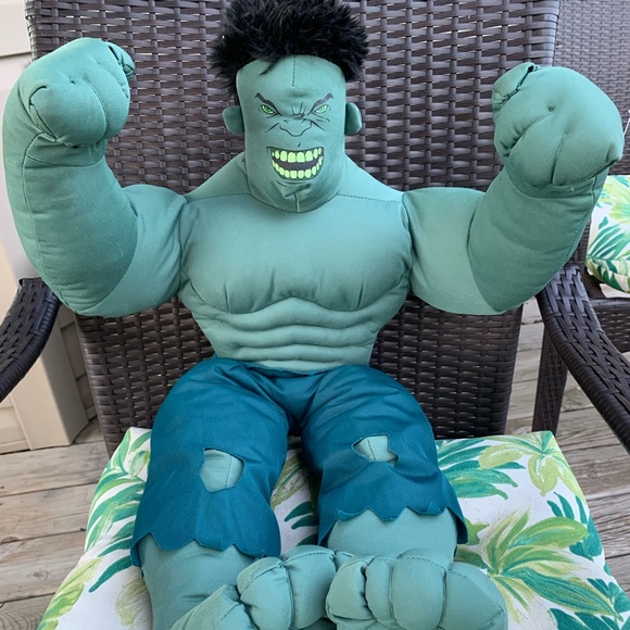 Incredible Hulk Plush - Picture 1 of 3